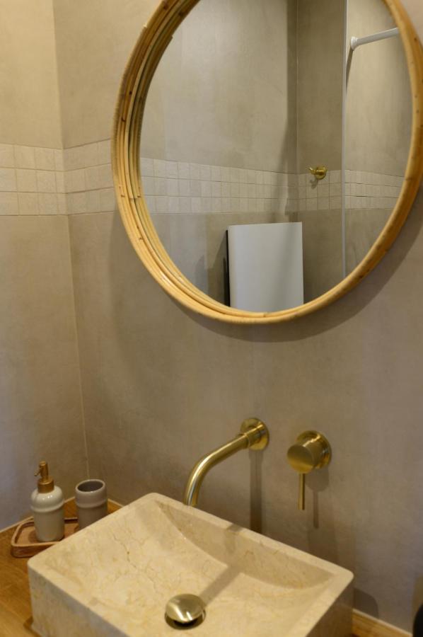 Downtown 2Bdr Apartment แอนต์เวิร์ป ภายนอก รูปภาพ